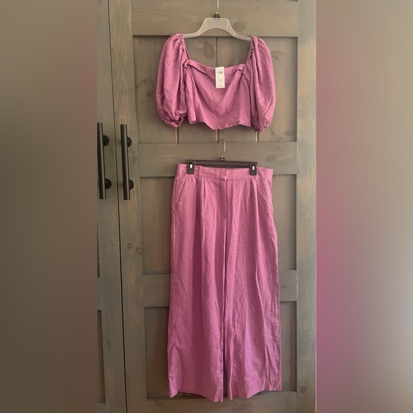 Abercrombie & Fitch Pants - Abercrombie & Fitch
Cropped top and wide leg pant set
Size M top 
Size 12s pant